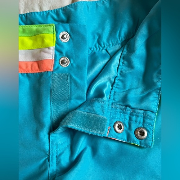 Old Navy Board Shorts, snap velcro closure, medium - Picture 5 of 5